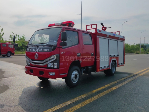 東風小多利卡泡沫消防車