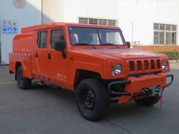  勇士雙排遠程供水車