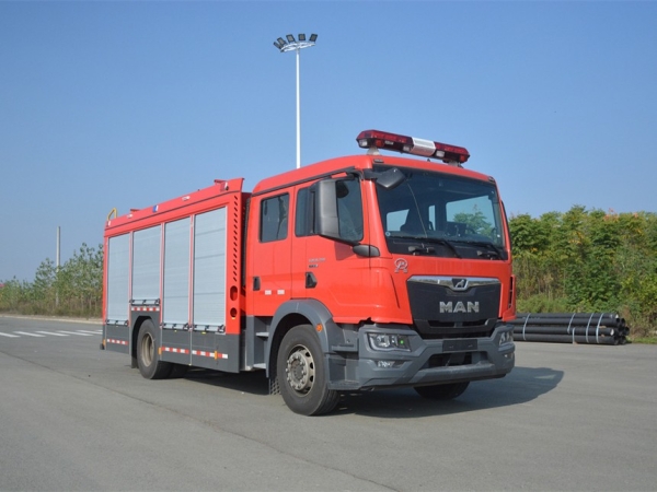 德國曼恩壓縮空氣泡沫消防車